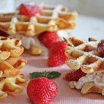 Waffeln, Erdbeeren, Joghurt, Waffelburger, Backen, Rezept, Mascarpone, Sahne, Mascarponefüllung