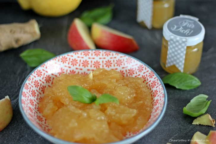 Beschwipste Apfel-Ingwer-Basilikum-Marmelade - Charlottas Küchentisch