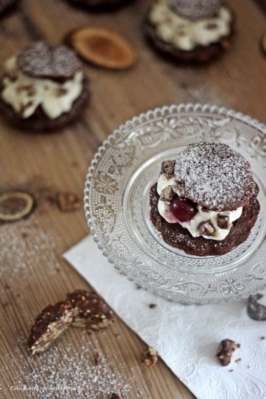 Schwarzwälder Kirsch (chen) - Charlottas Küchentisch Schwarzwälder Kirsch (chen) - Charlottas Küchentisch