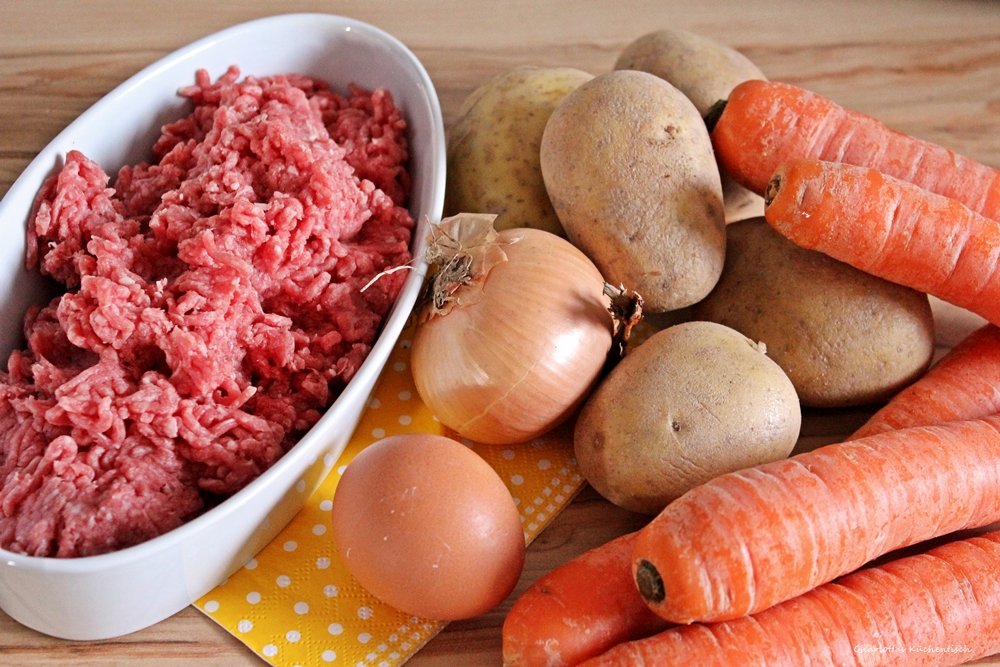 Möhren durch die Kartoffeln, Kartoffelmöhrenpüree, Kartoffelpüree, Kartoffel-Möhren-Püree, Möhrenpüree, Stampfkartoffel, Kartoffelstampf, Hackbällchen