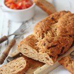 Brotzopf, Brot, Quark-Öl-Teig, selbstgebackenes Brot, Tomate, Tomatenbrot, Rezept, Backen,