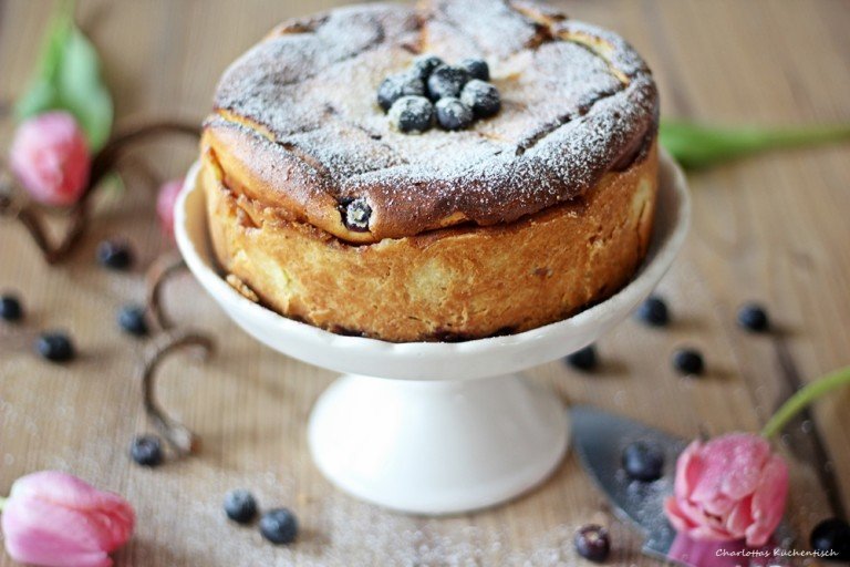 Heidelbeer-Marzipan-Käsekuchen - Charlottas Küchentisch