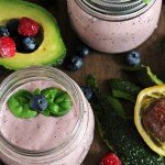 Avocado Beeren Smoothie, Basilikum, Chiasamen, Himbeeren, Blaubeeren, Smoothies