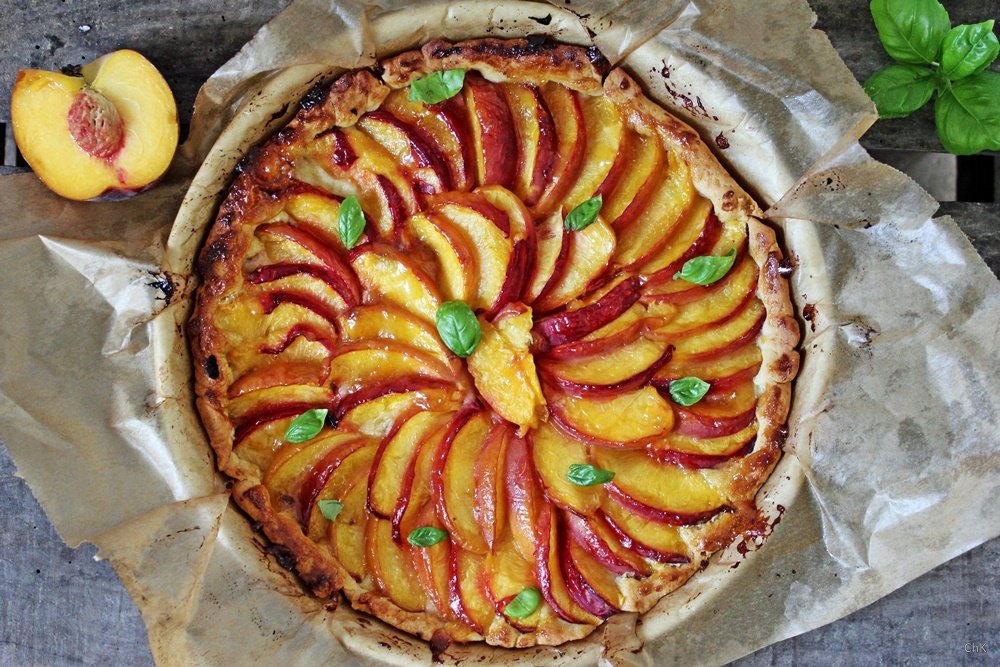 Pfirsich Tarte mit Basilikum, Tarte, Pfirsichtarte, Dessert, Kuchen, Rezept, Nachspeise