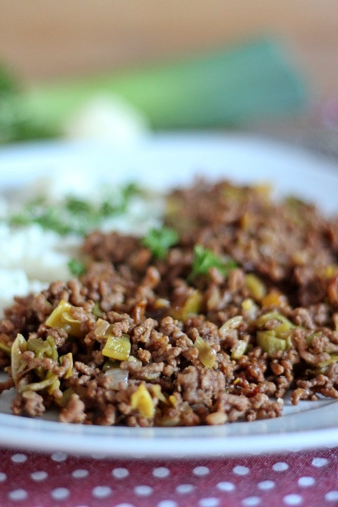 Hackfleisch mit Blumenkohlpüree, low carb, Rezept