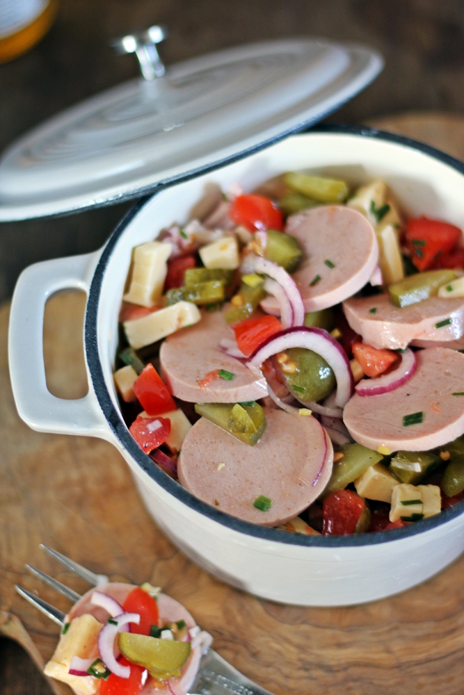 herzhafter Sauerlaender Wurstsalat