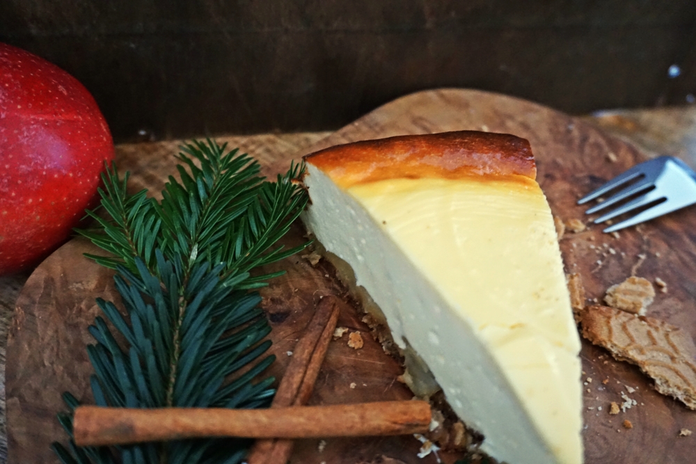 kaesekuchen-mit-zimt-apfel-und-spekulatiusboden - Charlottas Küchentisch